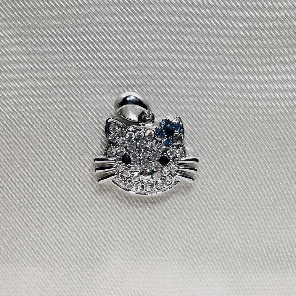 Hello kitty🐱 💕 pendant